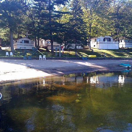 Little Hawk Resort & Marina Algonquin Highlands 객실 사진