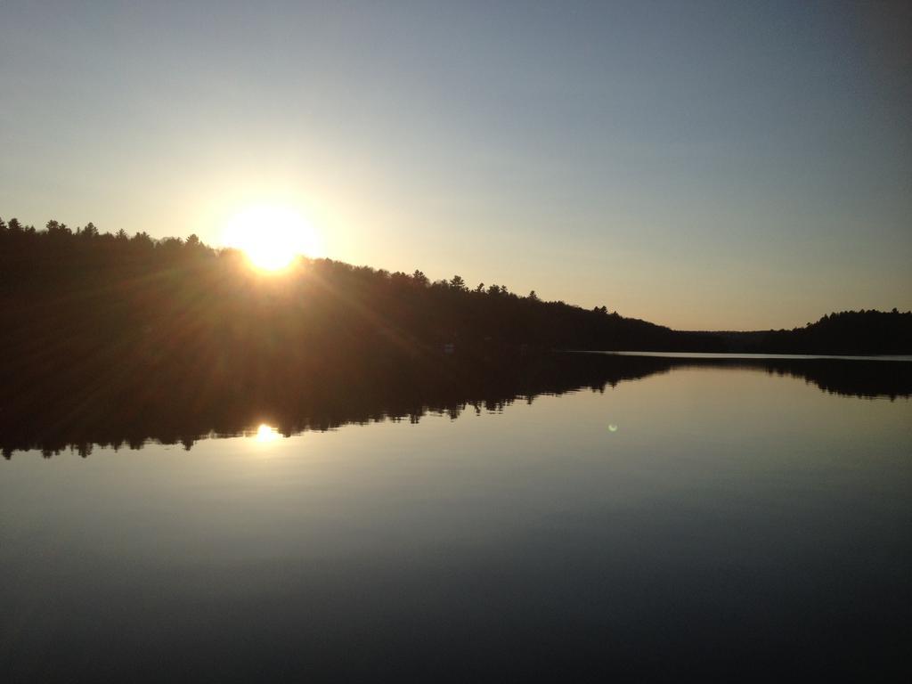 Little Hawk Resort & Marina Algonquin Highlands 외부 사진