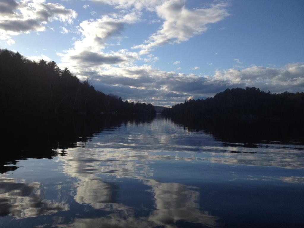 Little Hawk Resort & Marina Algonquin Highlands 외부 사진