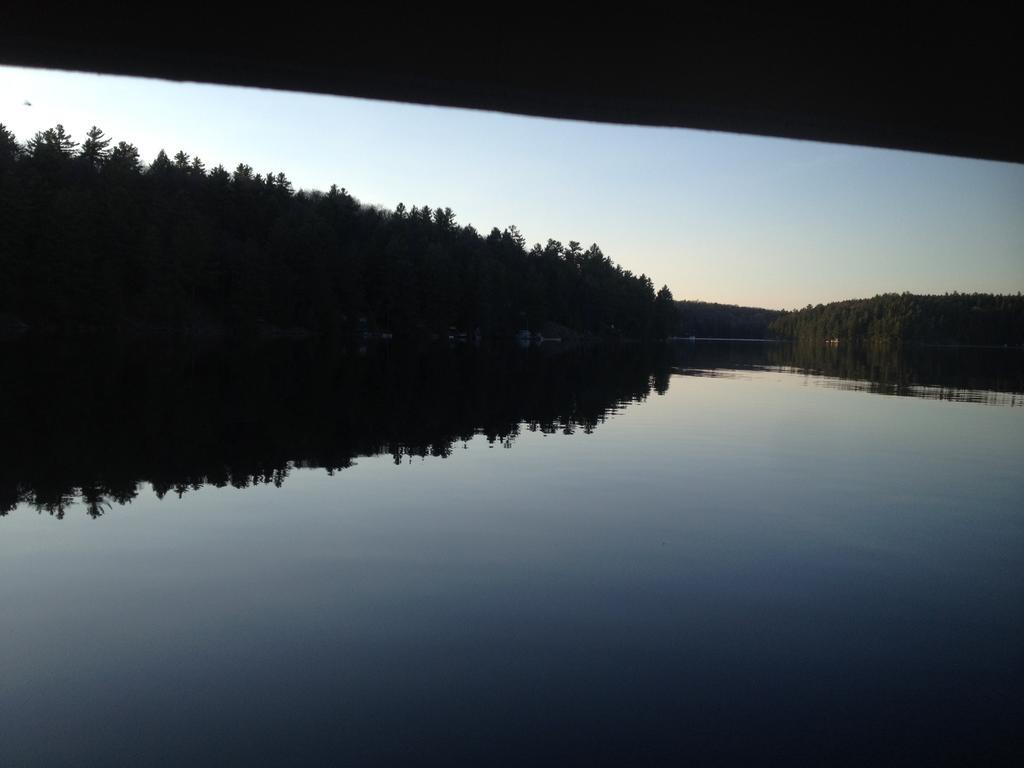 Little Hawk Resort & Marina Algonquin Highlands 외부 사진