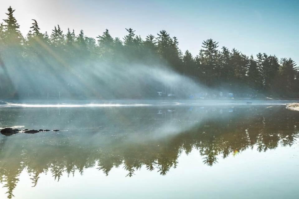 Little Hawk Resort & Marina Algonquin Highlands 외부 사진